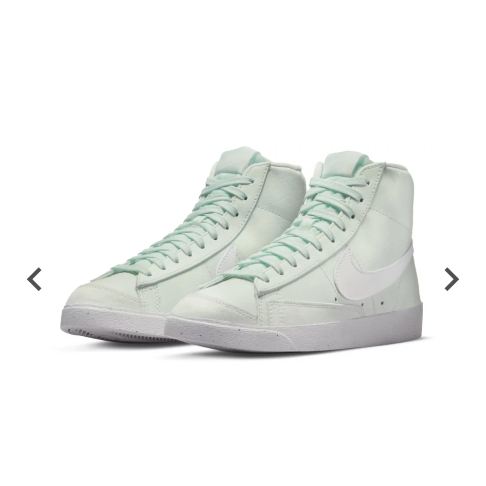 Nike Women’s Blazer Mid 77 Sneakers - Mint - 8.5